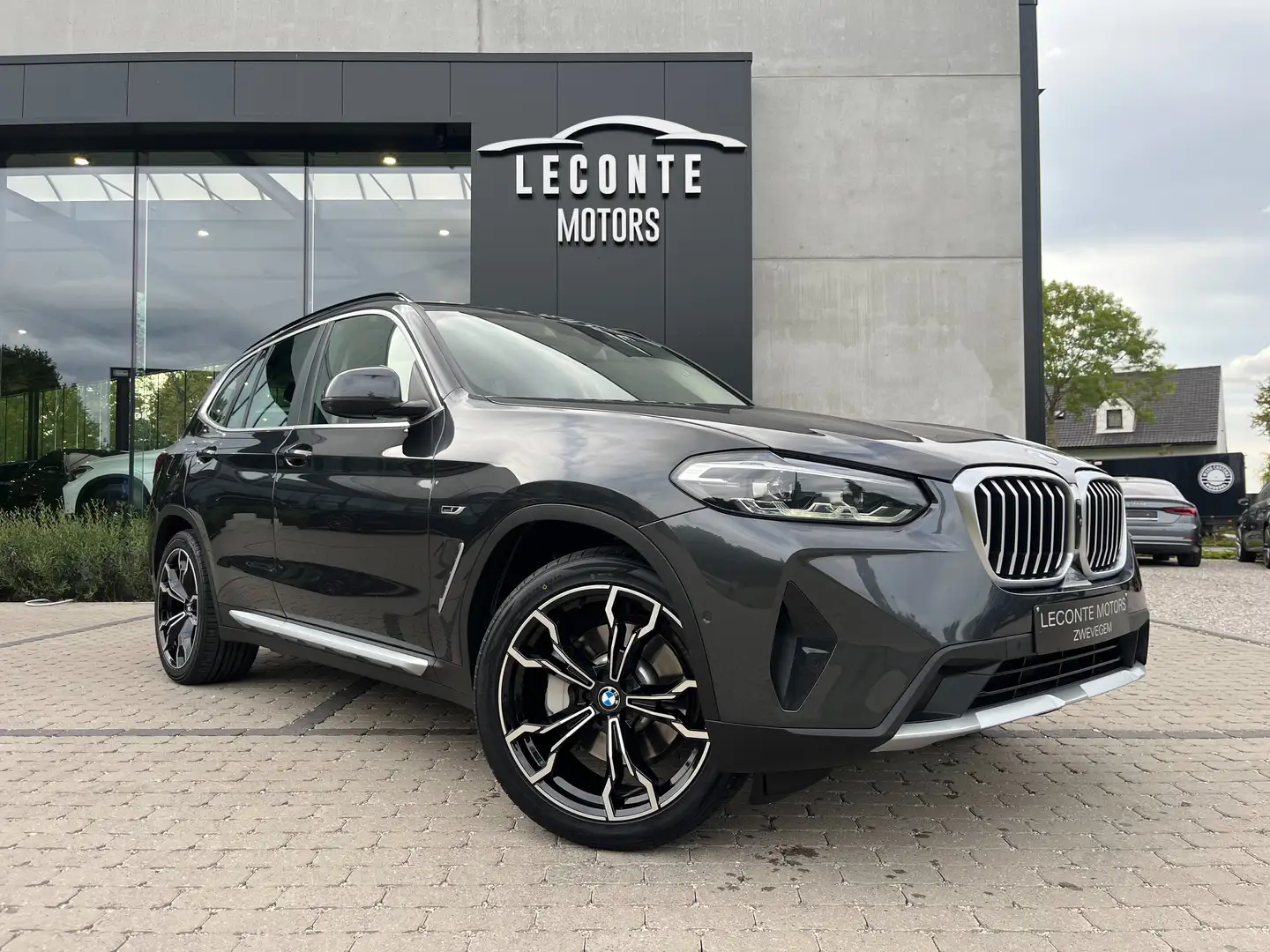 BMW X3 X3 xDrive30e Facelift Sportzetels/Carplay/CAM 360 Grijs - 1
