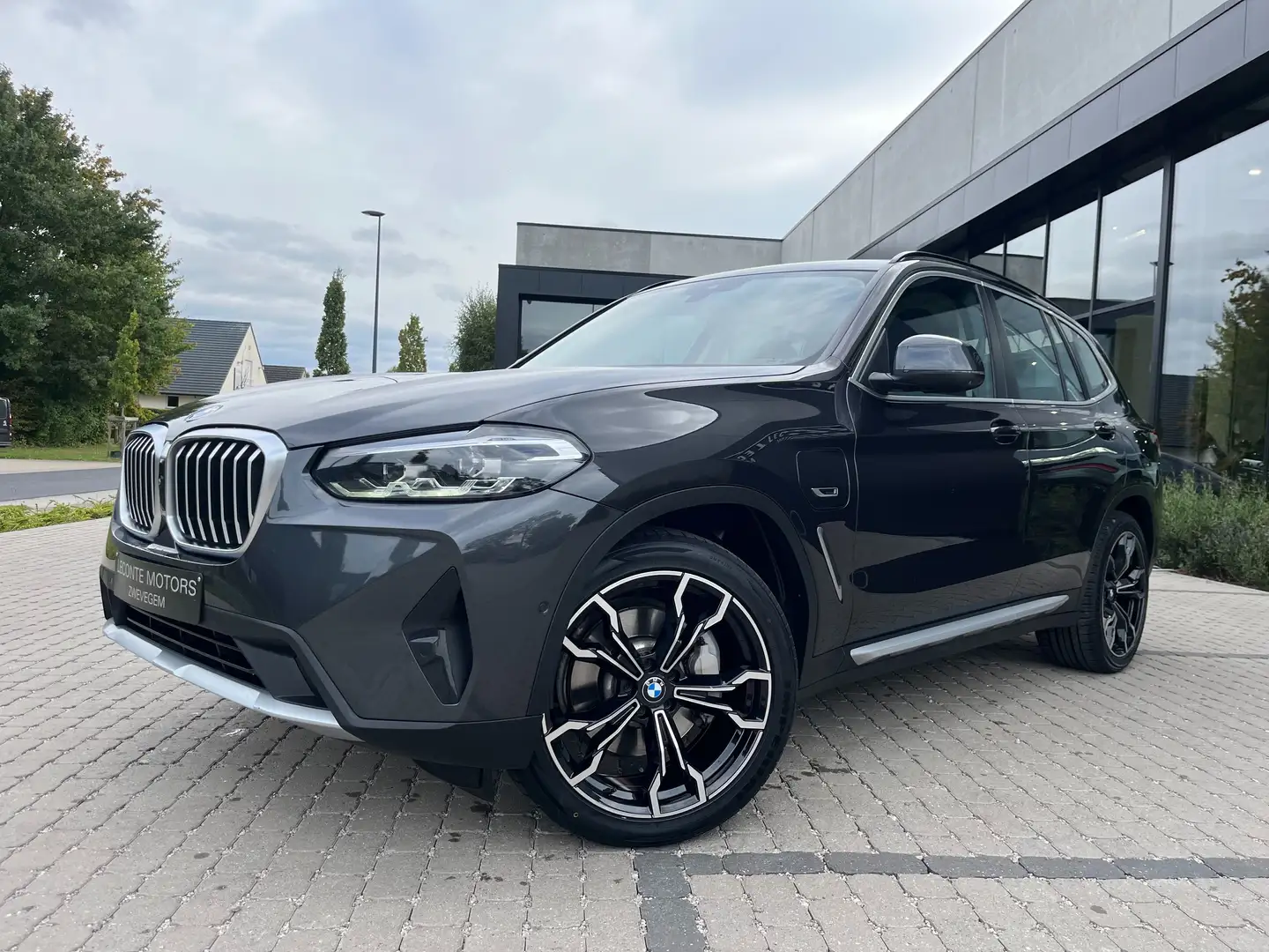 BMW X3 X3 xDrive30e Facelift Sportzetels/Carplay/CAM 360 Grijs - 2