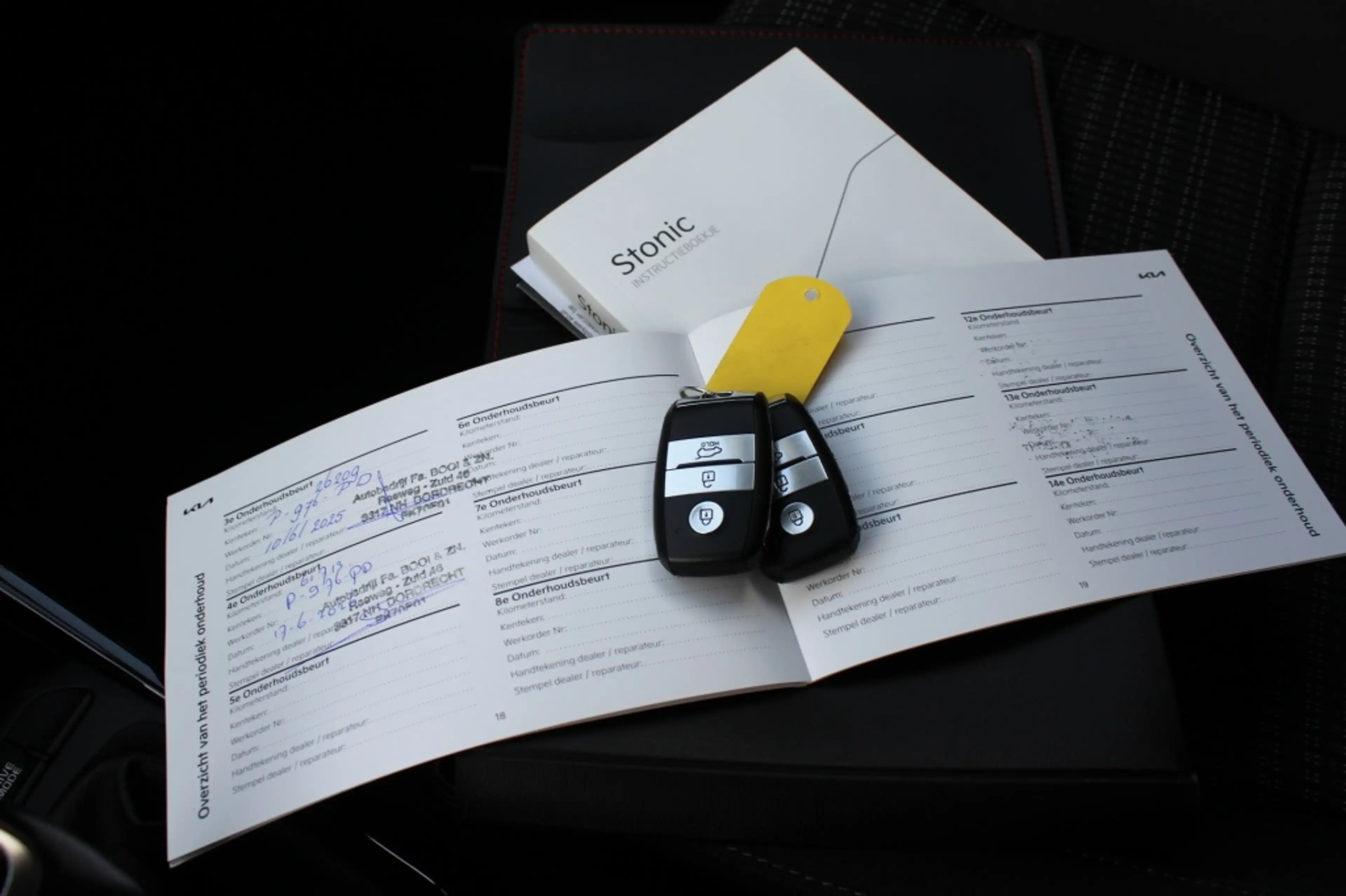 Kia Stonic 1.0 T-GDi MHEV Dynamic+Line — photo 21