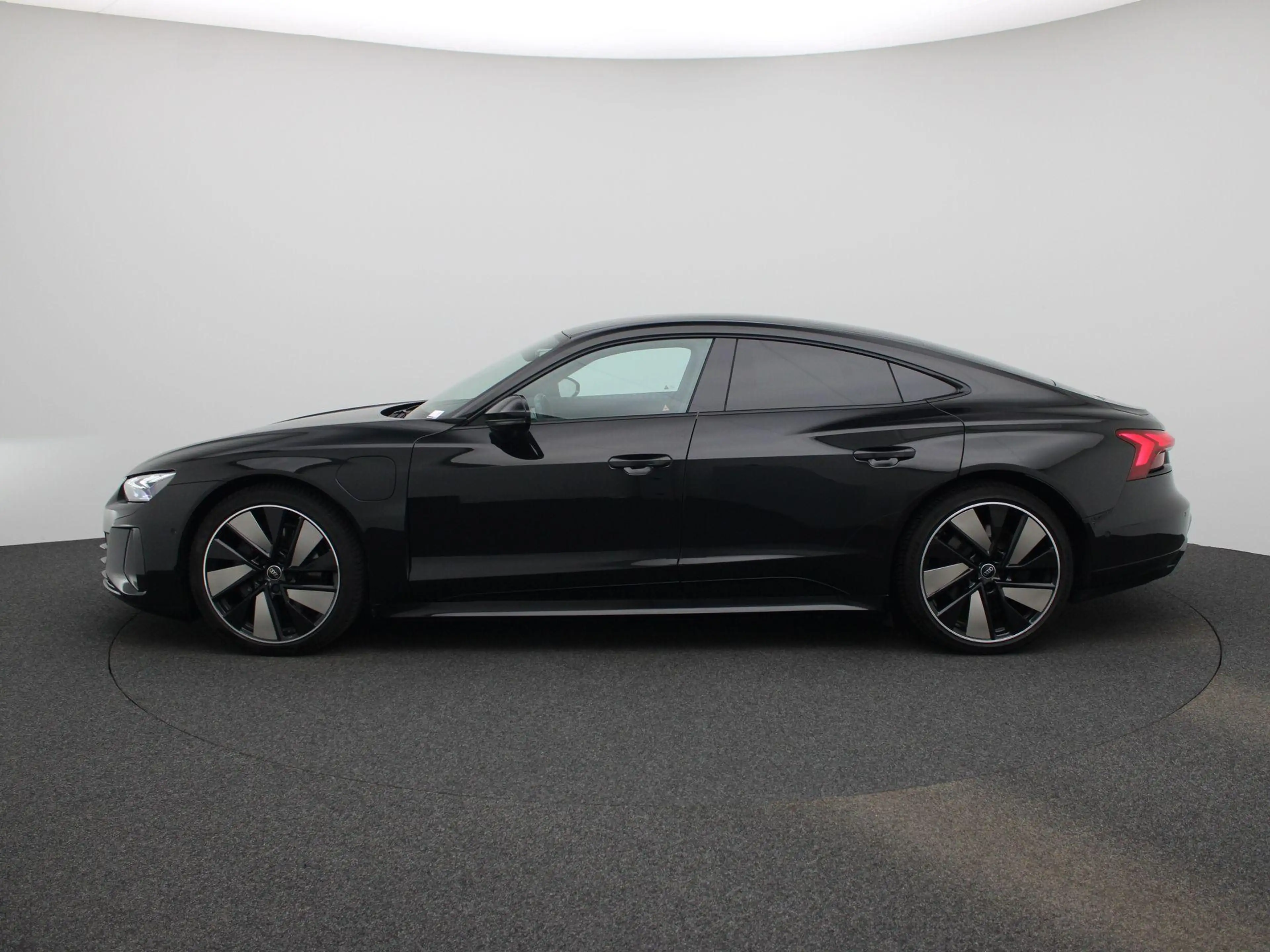 Audi e-tron GT 93 kWh 476 PK | Audi Exclusive | Navigatie | 360 C — photo 4