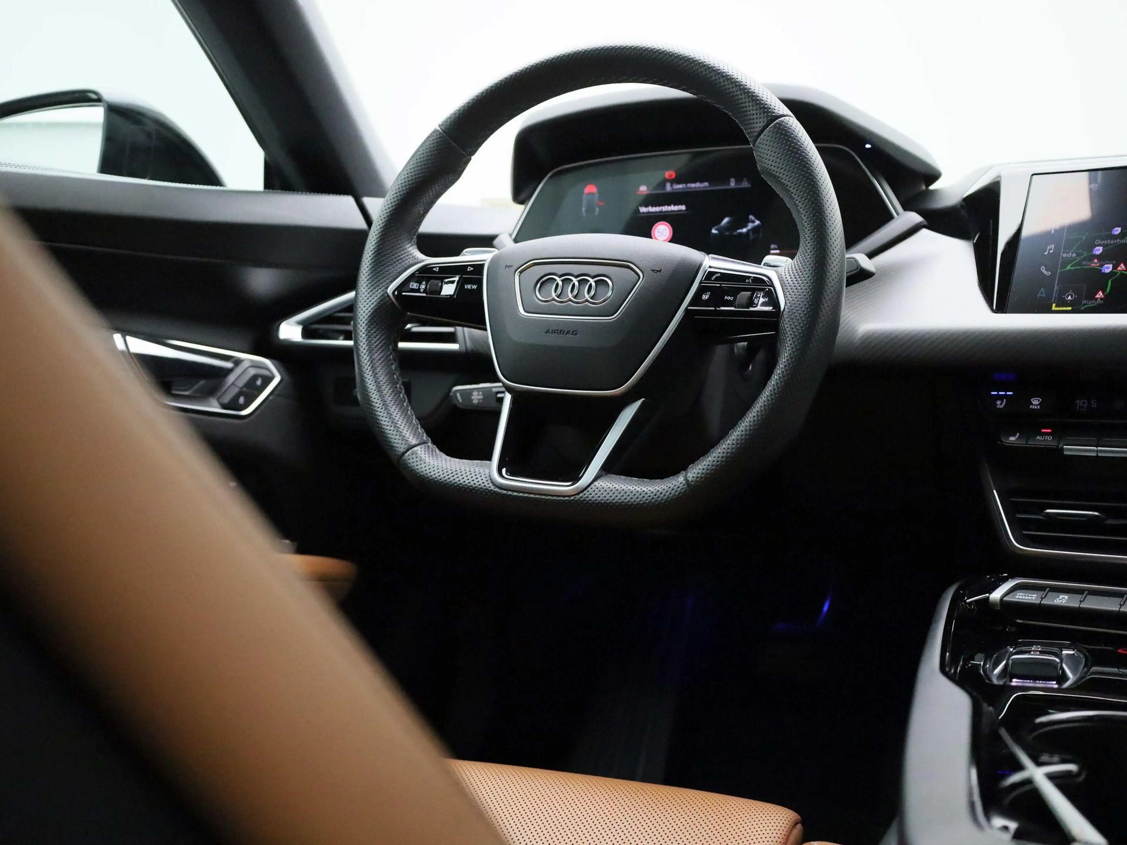 Audi e-tron GT 93 kWh 476 PK | Audi Exclusive | Navigatie | 360 C — photo 14