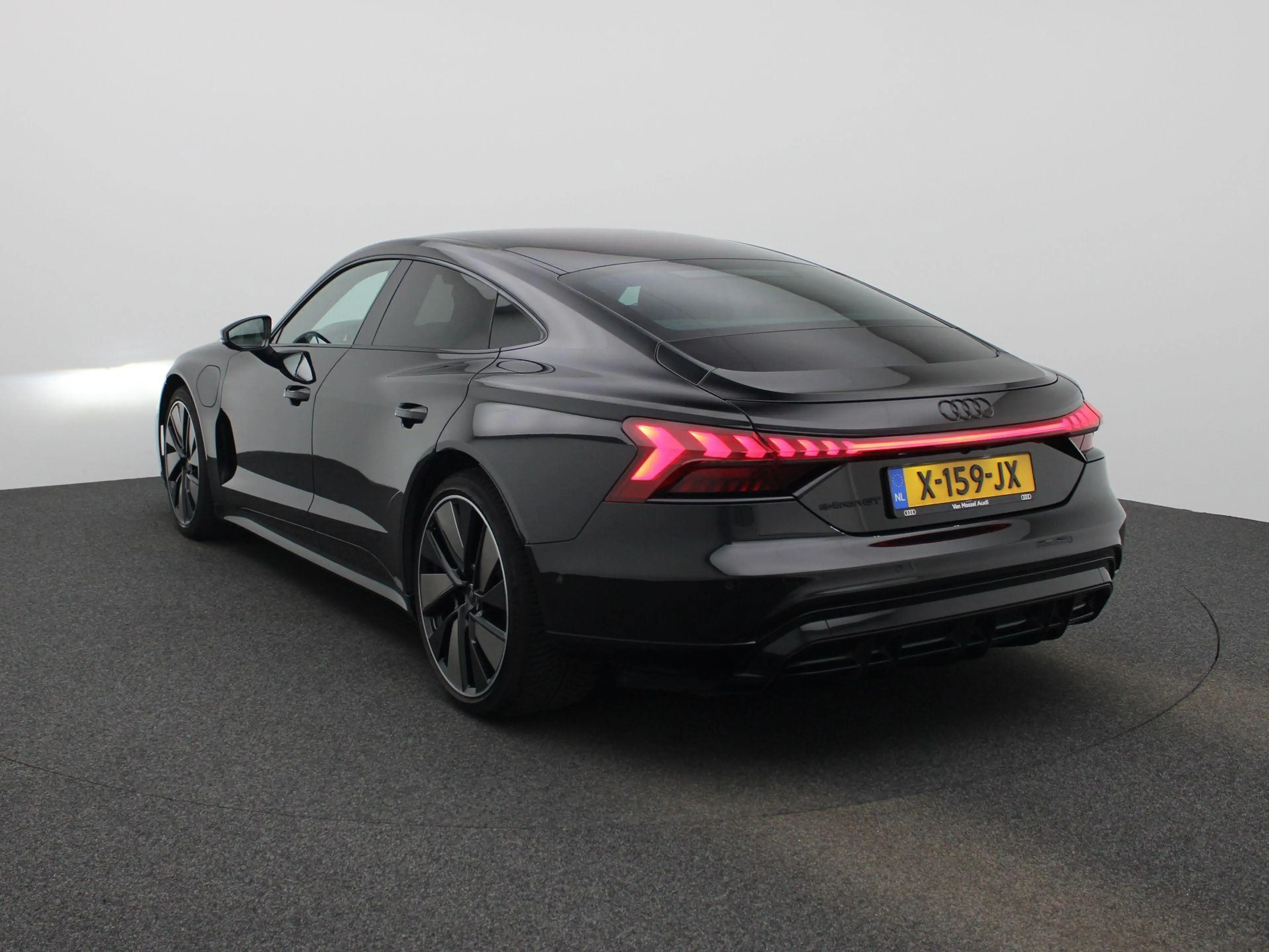 Audi e-tron GT 93 kWh 476 PK | Audi Exclusive | Navigatie | 360 C — photo 3