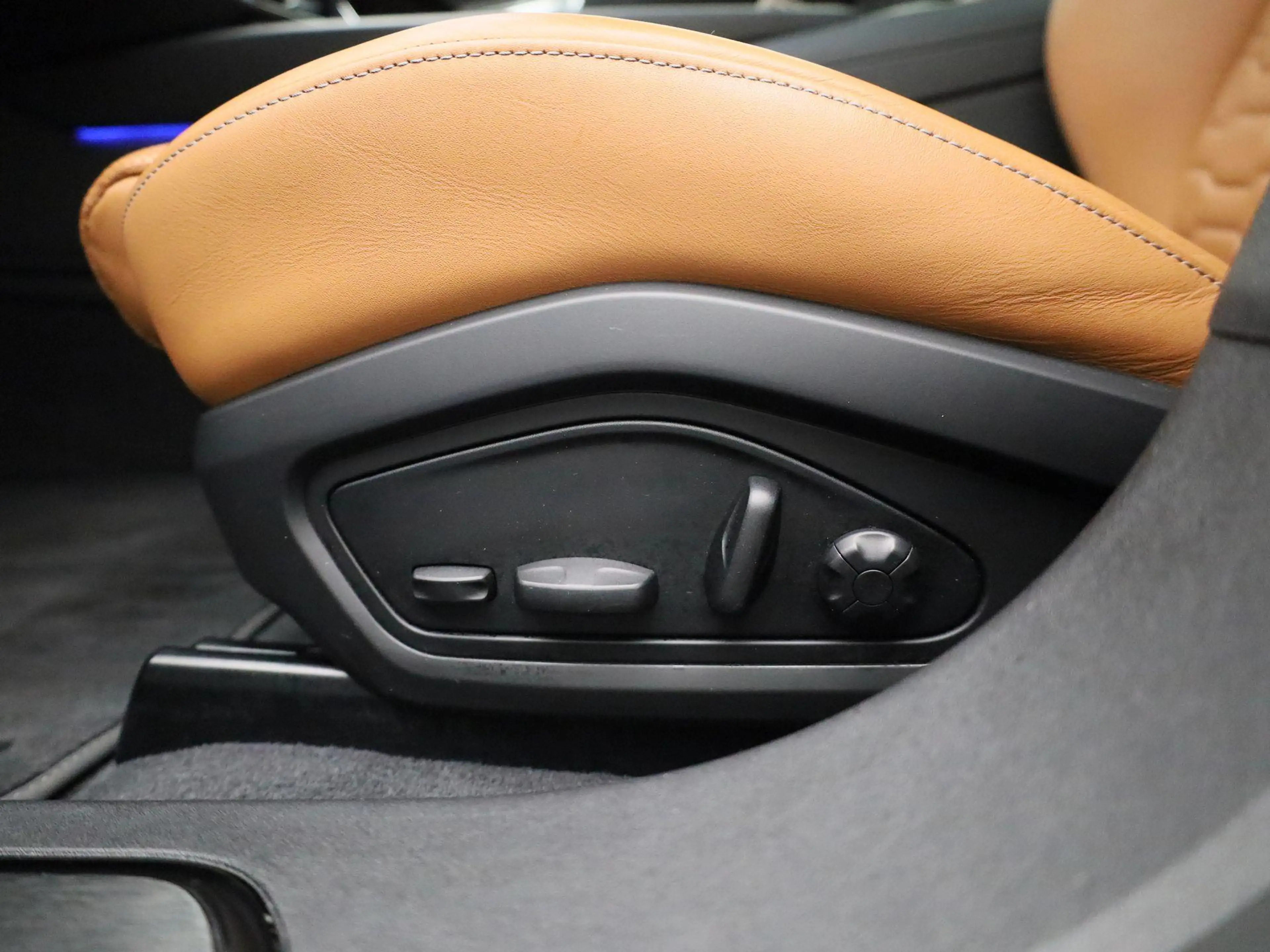 Audi e-tron GT 93 kWh 476 PK | Audi Exclusive | Navigatie | 360 C — photo 12