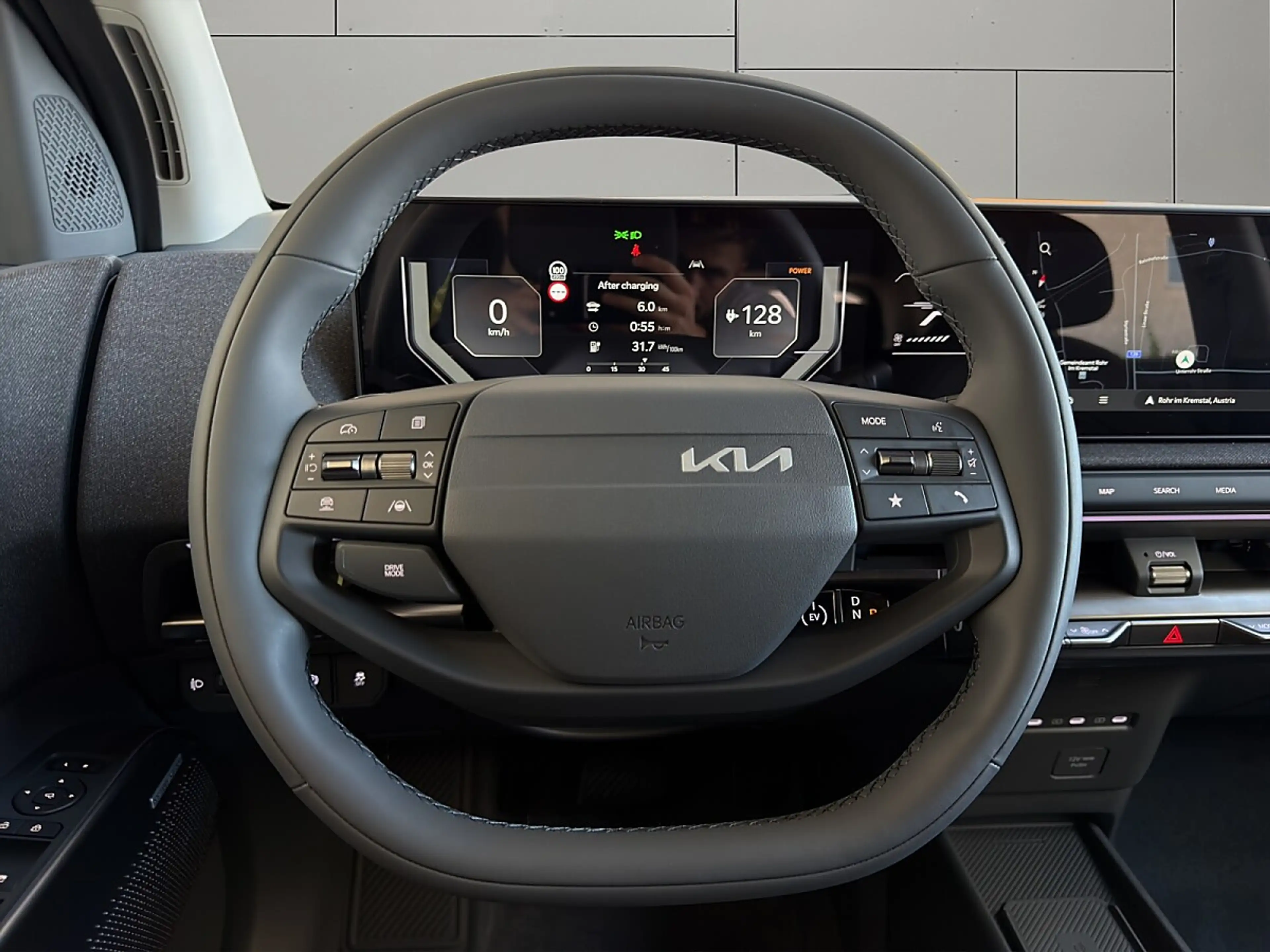 Kia EV2 4S FWD 61kWh Earth Plus — photo 12