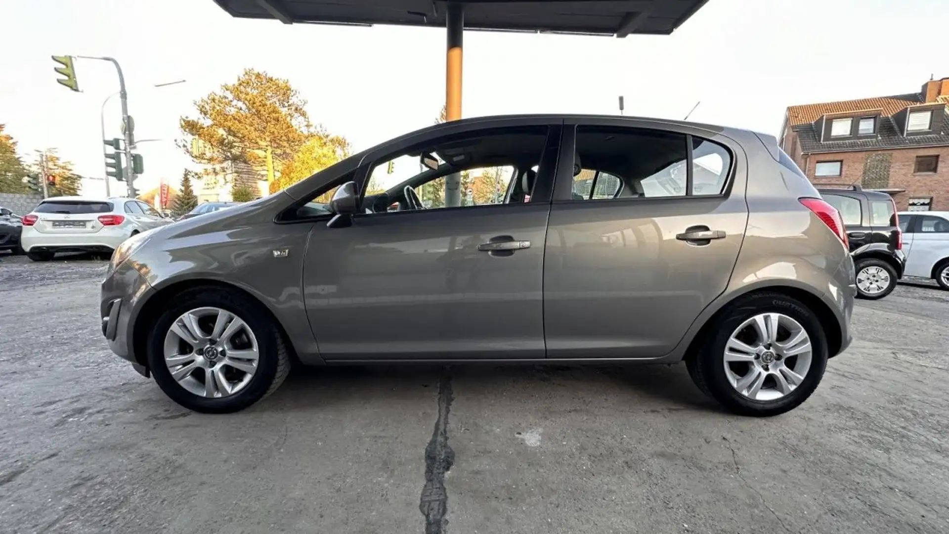 Opel Corsa D Innovation*Tempo*Klima*Alus*Pdc*Shz* Grau - 2