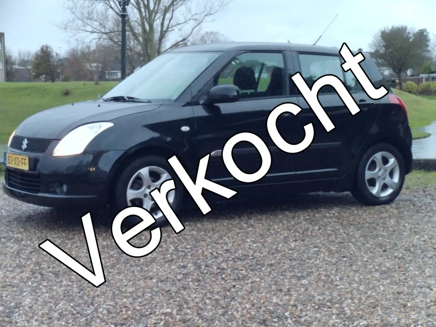 Suzuki Swift 1.3 Shogun - Airco Noir - 1