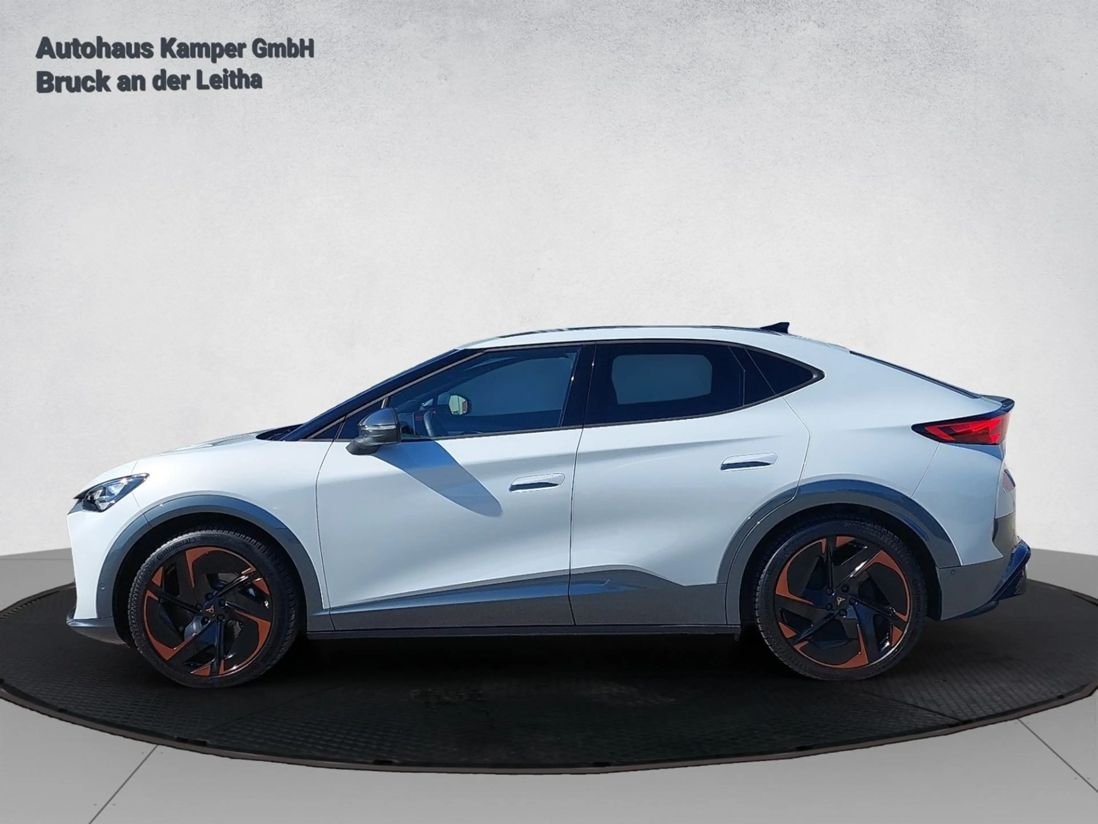 CUPRA Tavascan Adrenaline 210kW/286PS — photo 2