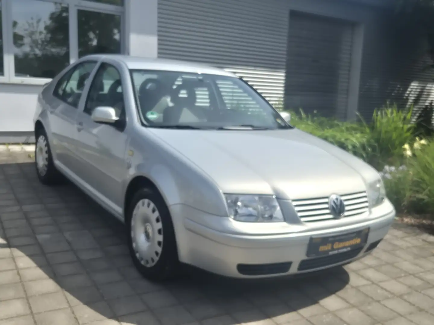 Volkswagen Bora 1.6 Comfortline*Klimaautomatik Plateado - 1