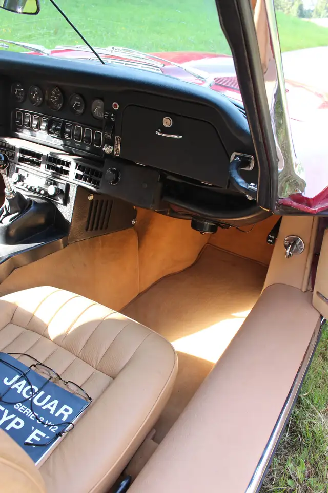 Jaguar E-Type Serie III V12 Roadster Originales Fahrzeug im E r s t l a c k und mit g a r a n t i e r t e r Laufleistung, foto 7