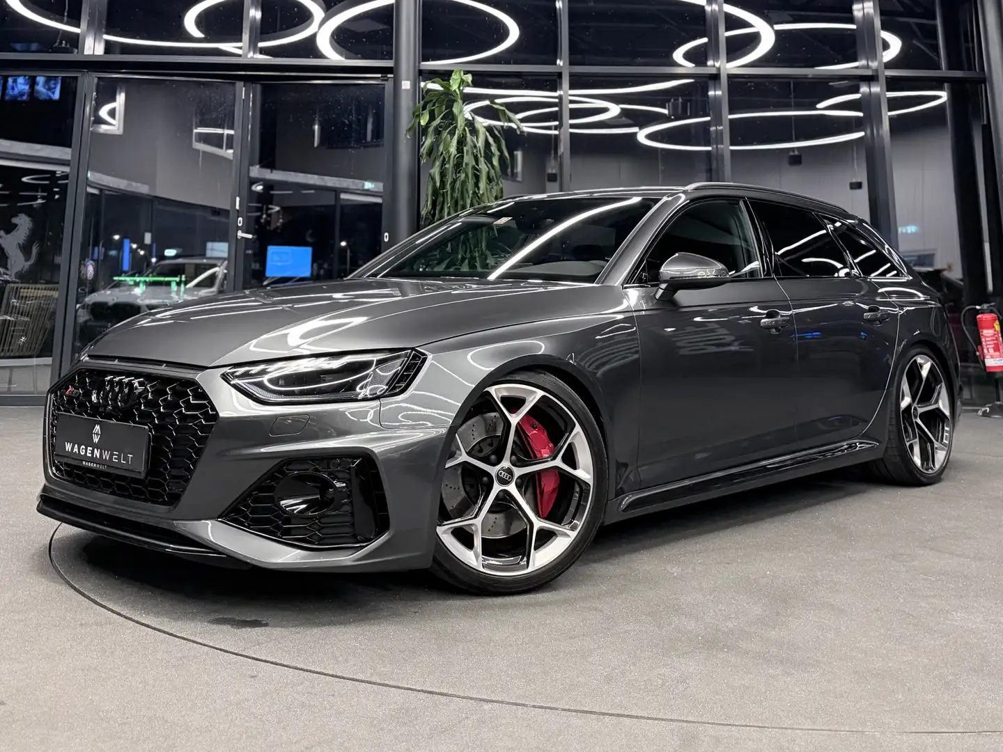 Audi RS4 2.9 TFSI quattro Competition Plus , Dekor Carbon Grau - 2