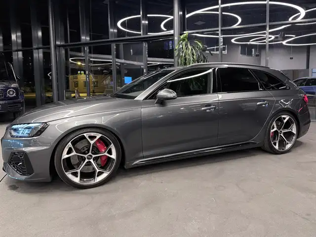 Audi RS4 2.9 TFSI quattro Competition Plus , Dekor Carbon Ansicht 3