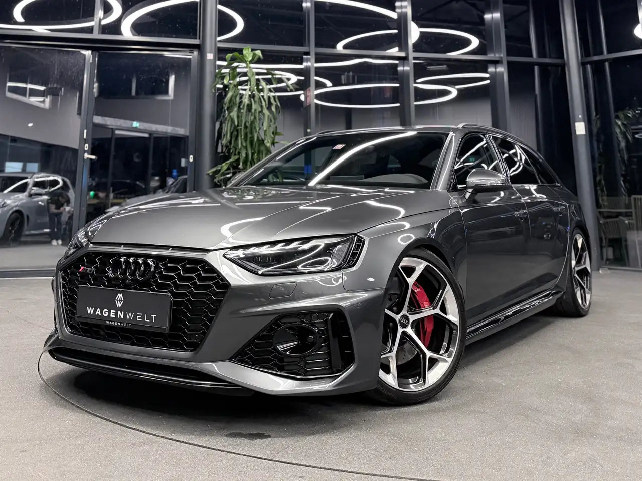 Audi RS4 2.9 TFSI quattro Competition Plus , Dekor Carbon