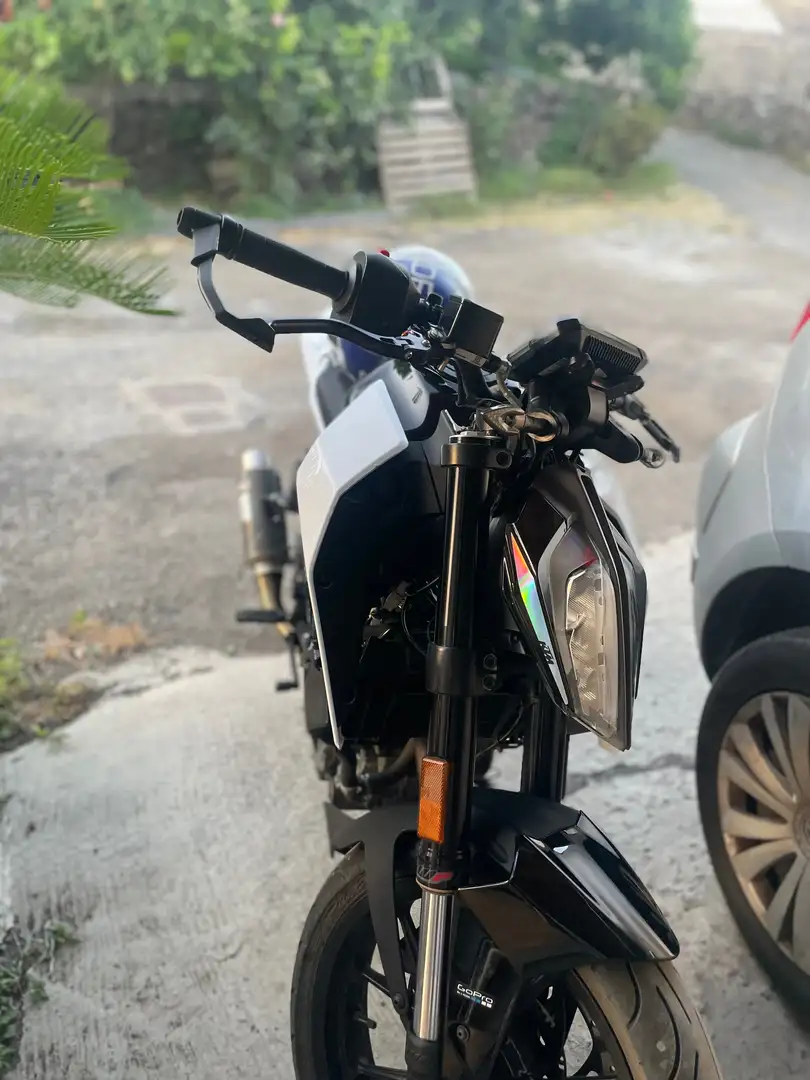 KTM 390 Duke Srebrny - 1