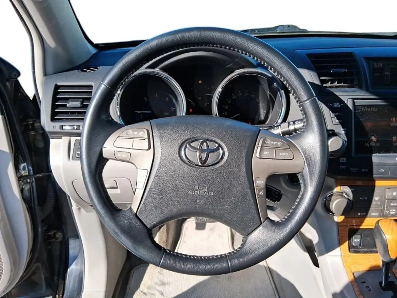 Toyota Highlander photo Toyota Highlander