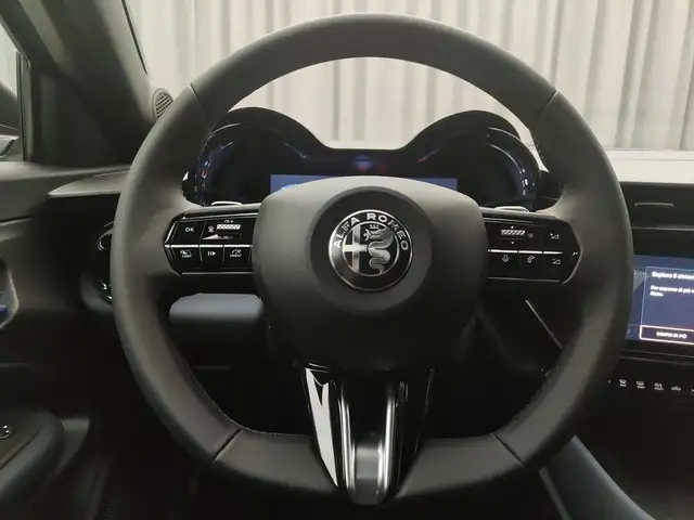Alfa Romeo Junior view 11
