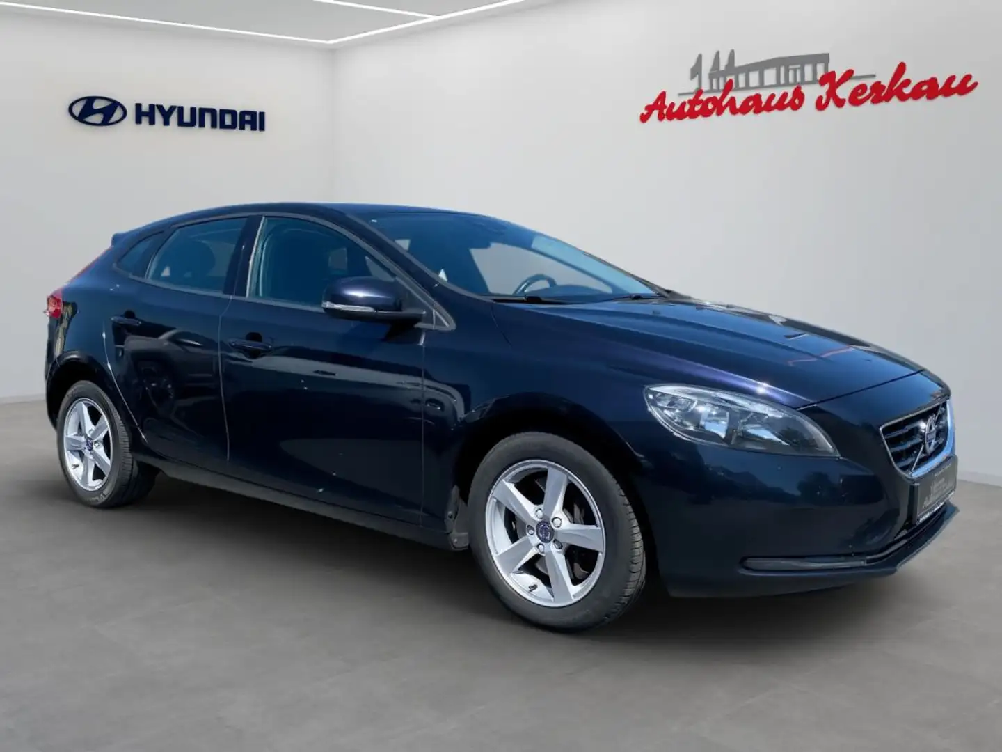 Volvo V40 D3 Kinetic +R.Kamera+ Klima-P.+ PDC - 2