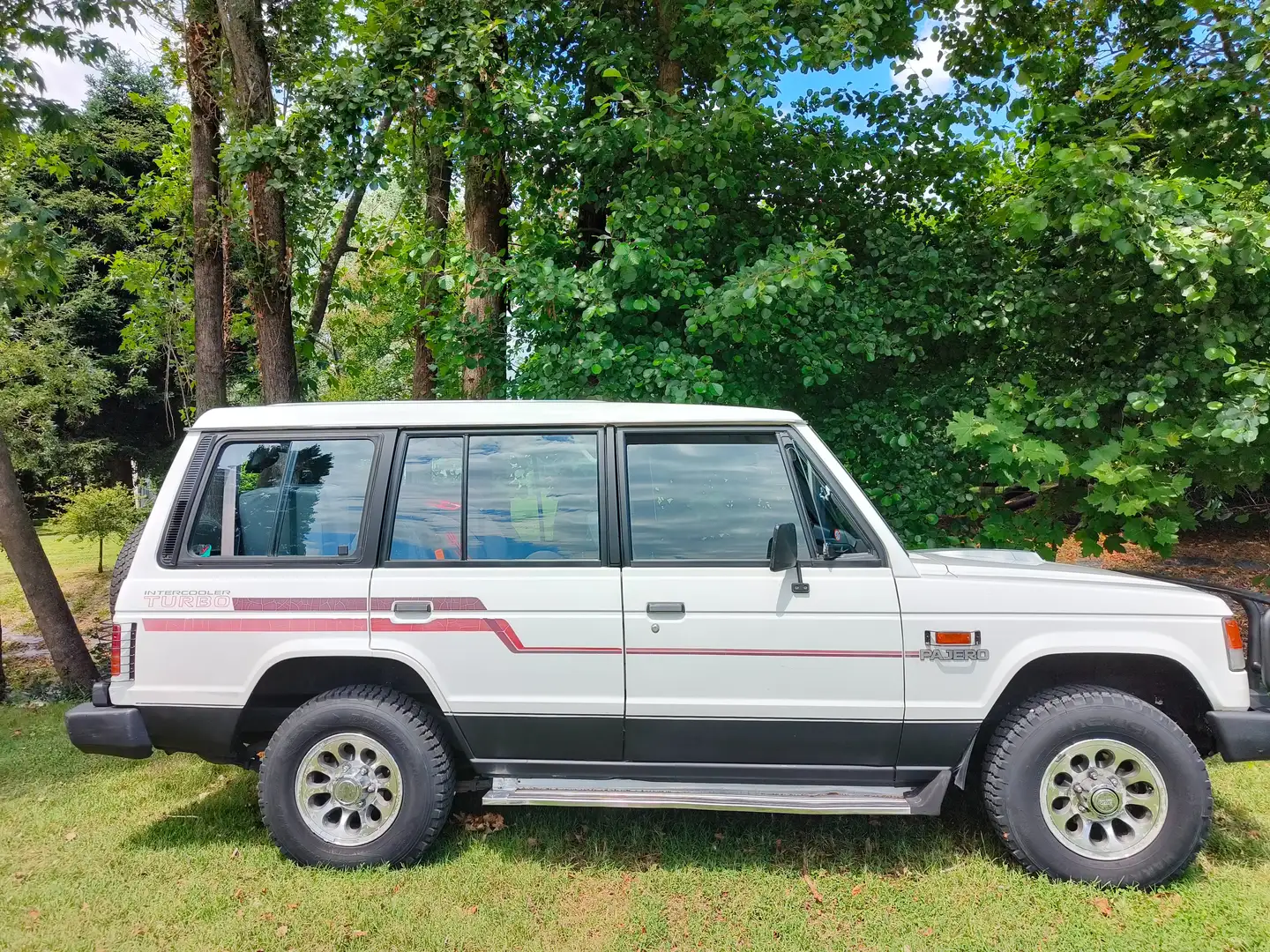 Mitsubishi Pajero Pajero Wagon 2.5 td SE my88 Bianco - 1