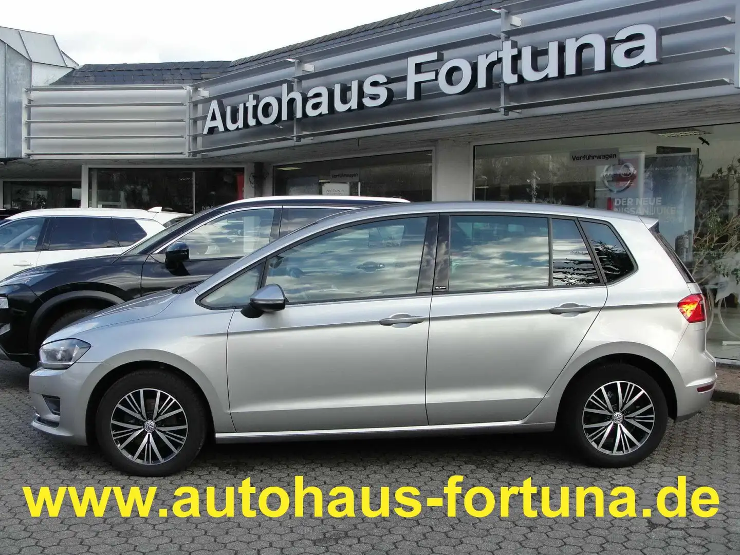 Volkswagen Golf Sportsvan VII 1.6 TDI Allstar Klimaautom. Argent - 1