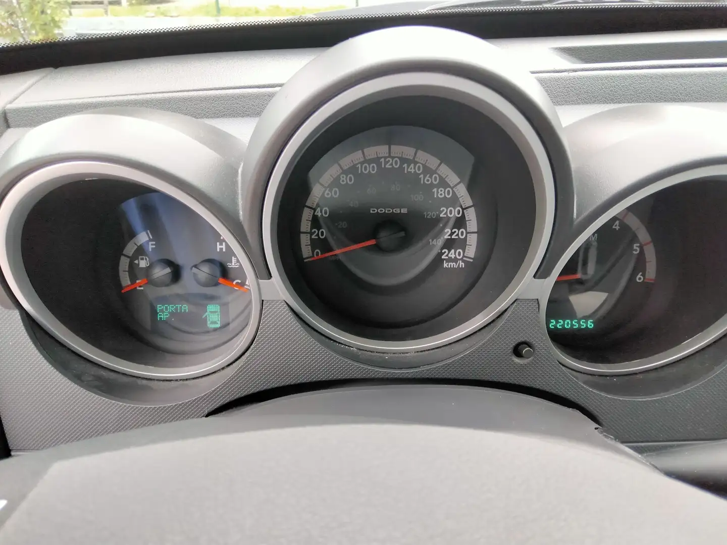 Dodge Nitro 2.8 L4 crd 16v SXT 4wd auto dpf - 2