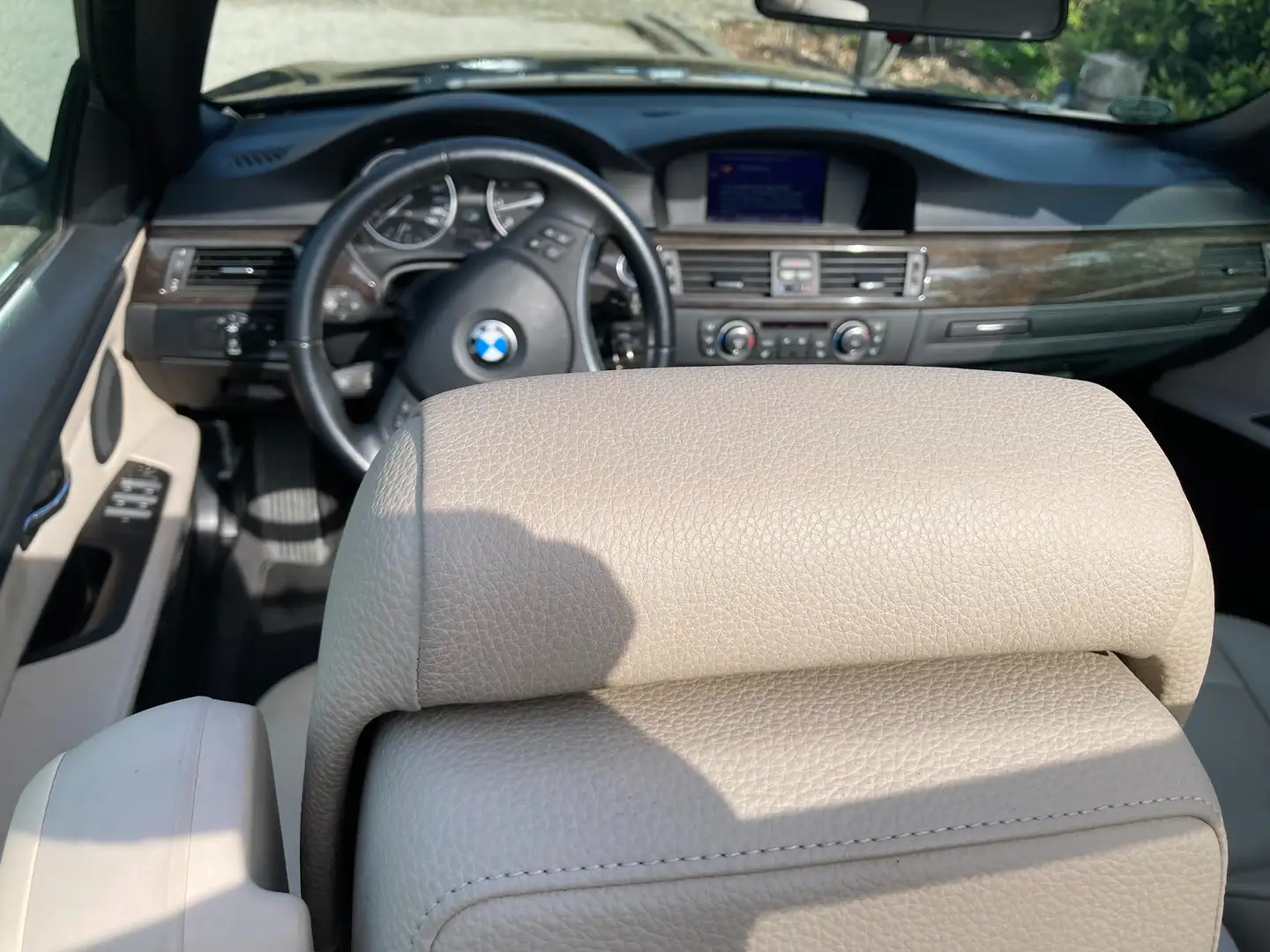BMW 320 320i Cabrio facelift Zwart - 2