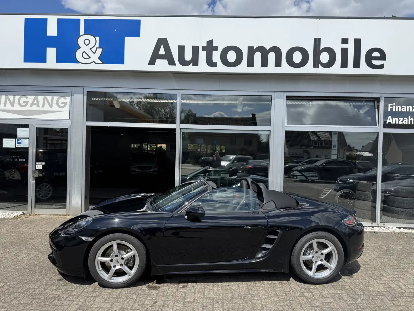 Porsche Boxster 1.Hand Schwarz - 1