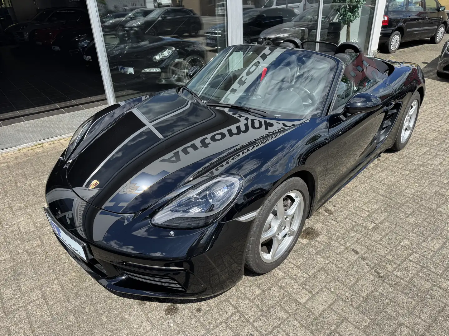 Porsche Boxster 1.Hand Schwarz - 2