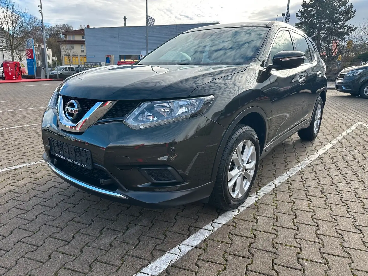 Nissan X-Trail Visia Grün - 1