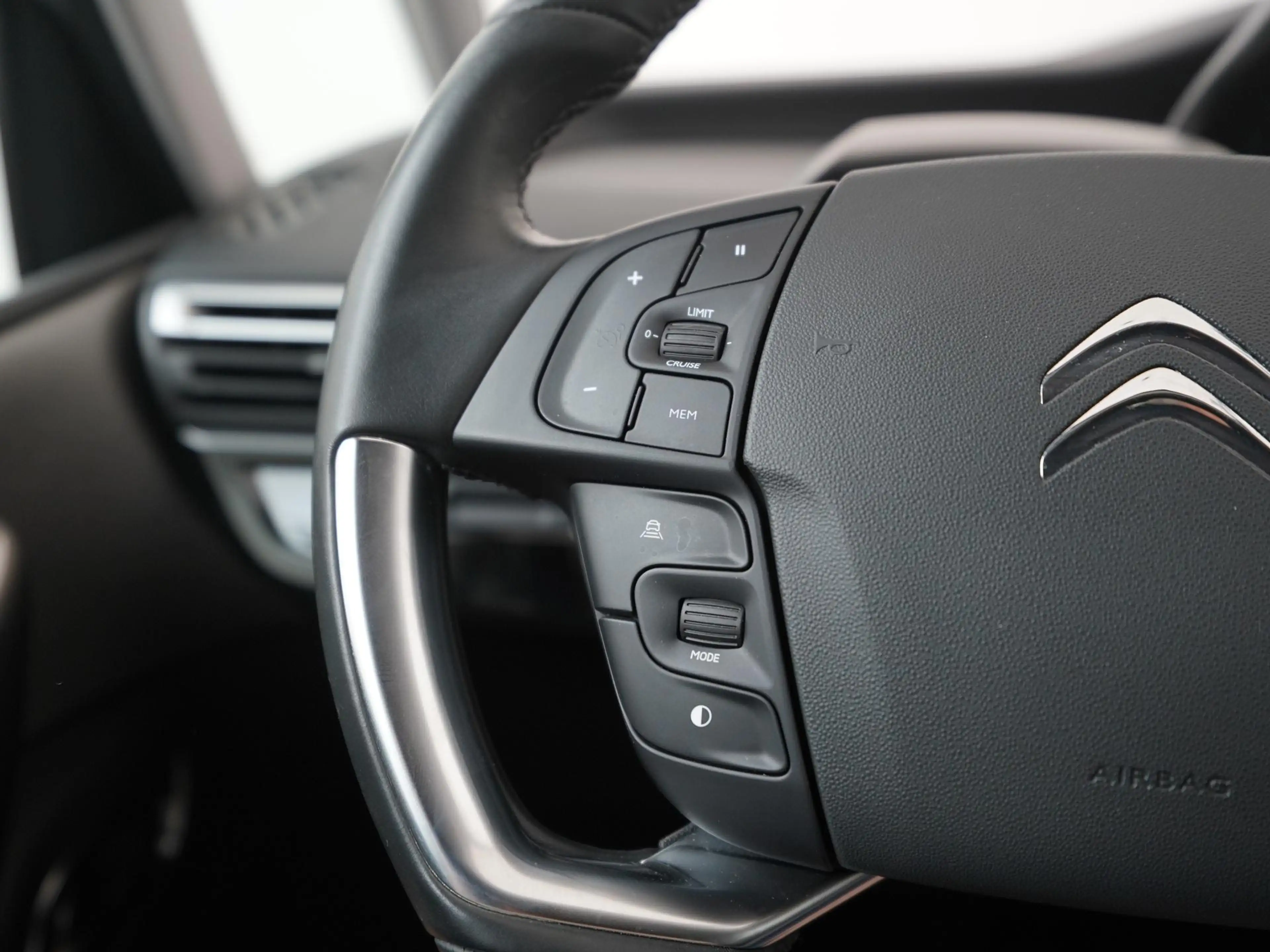 Citroen Grand C4 SpaceTourer 1.2 PureTech Shine Automaat | 7 Persoons | Zondag — photo 7