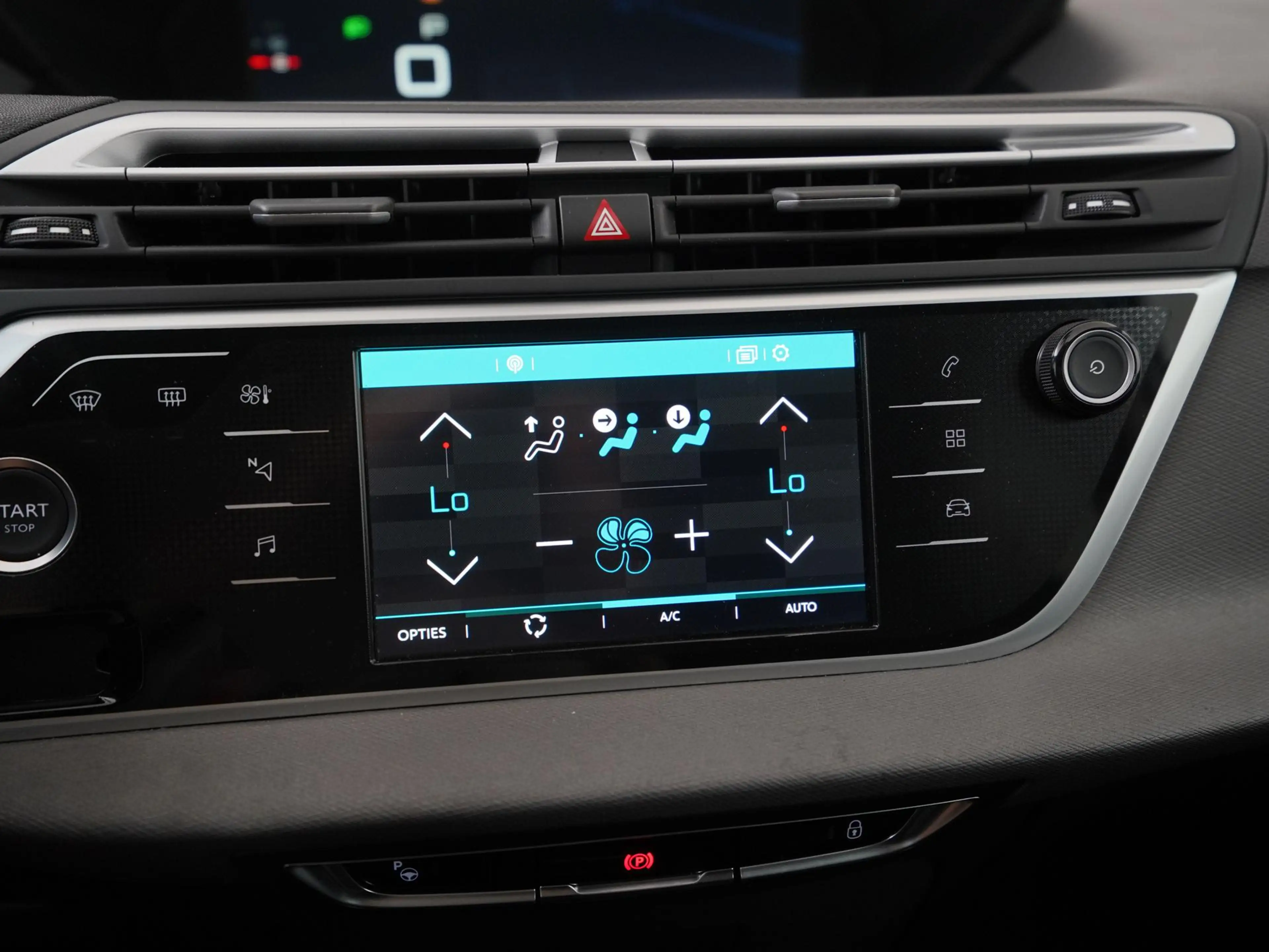 Citroen Grand C4 SpaceTourer 1.2 PureTech Shine Automaat | 7 Persoons | Zondag — photo 11
