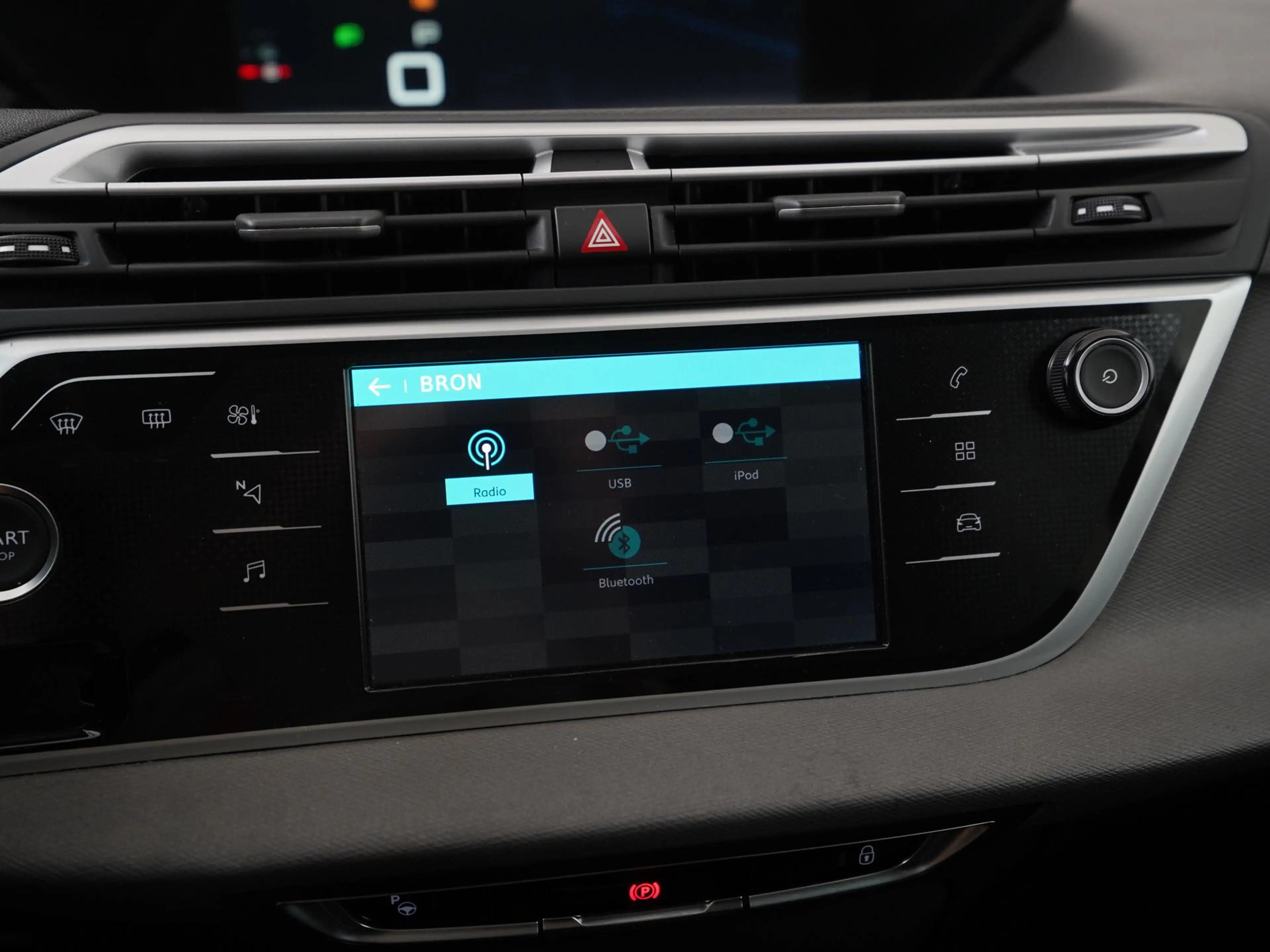 Citroen Grand C4 SpaceTourer 1.2 PureTech Shine Automaat | 7 Persoons | Zondag — photo 13