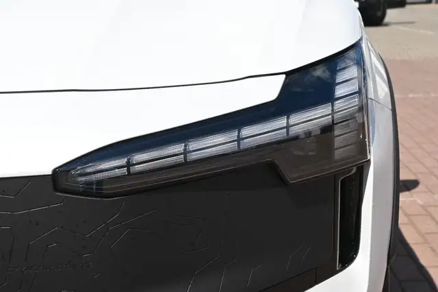 Volvo Ex30 view 11