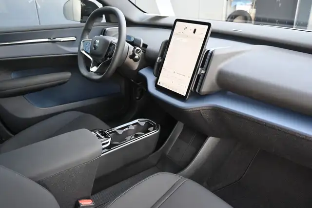 Volvo Ex30 view 13