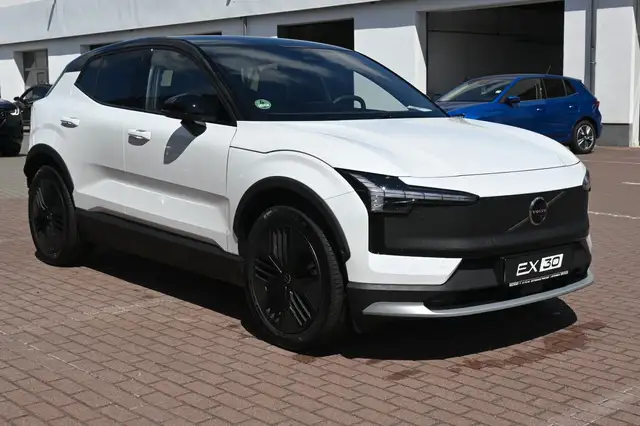 Volvo Ex30 view 8