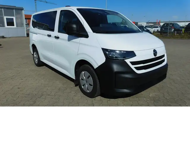 Volkswagen Caravelle view 13