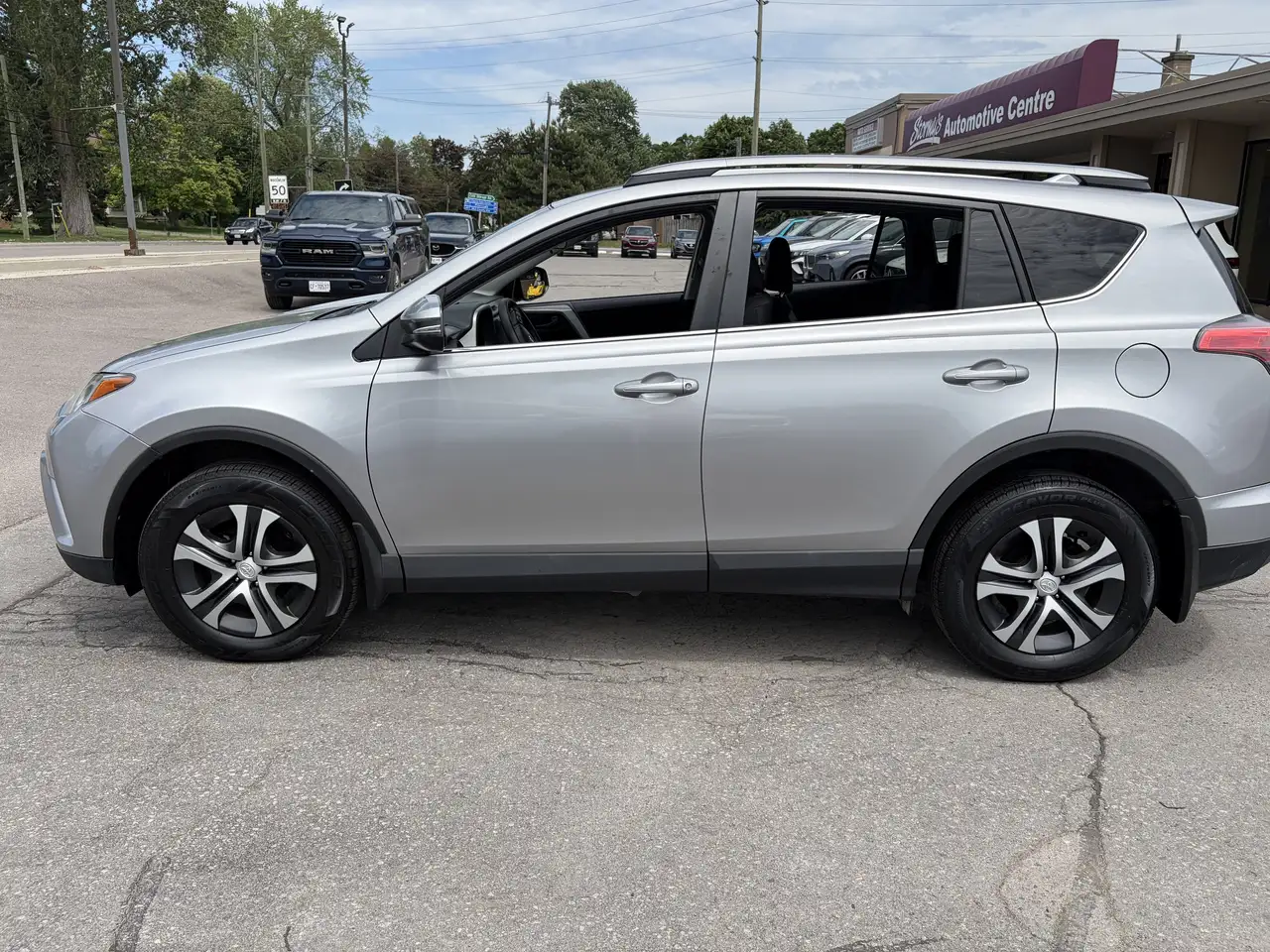 Toyota RAV 4 снимка Toyota RAV 4