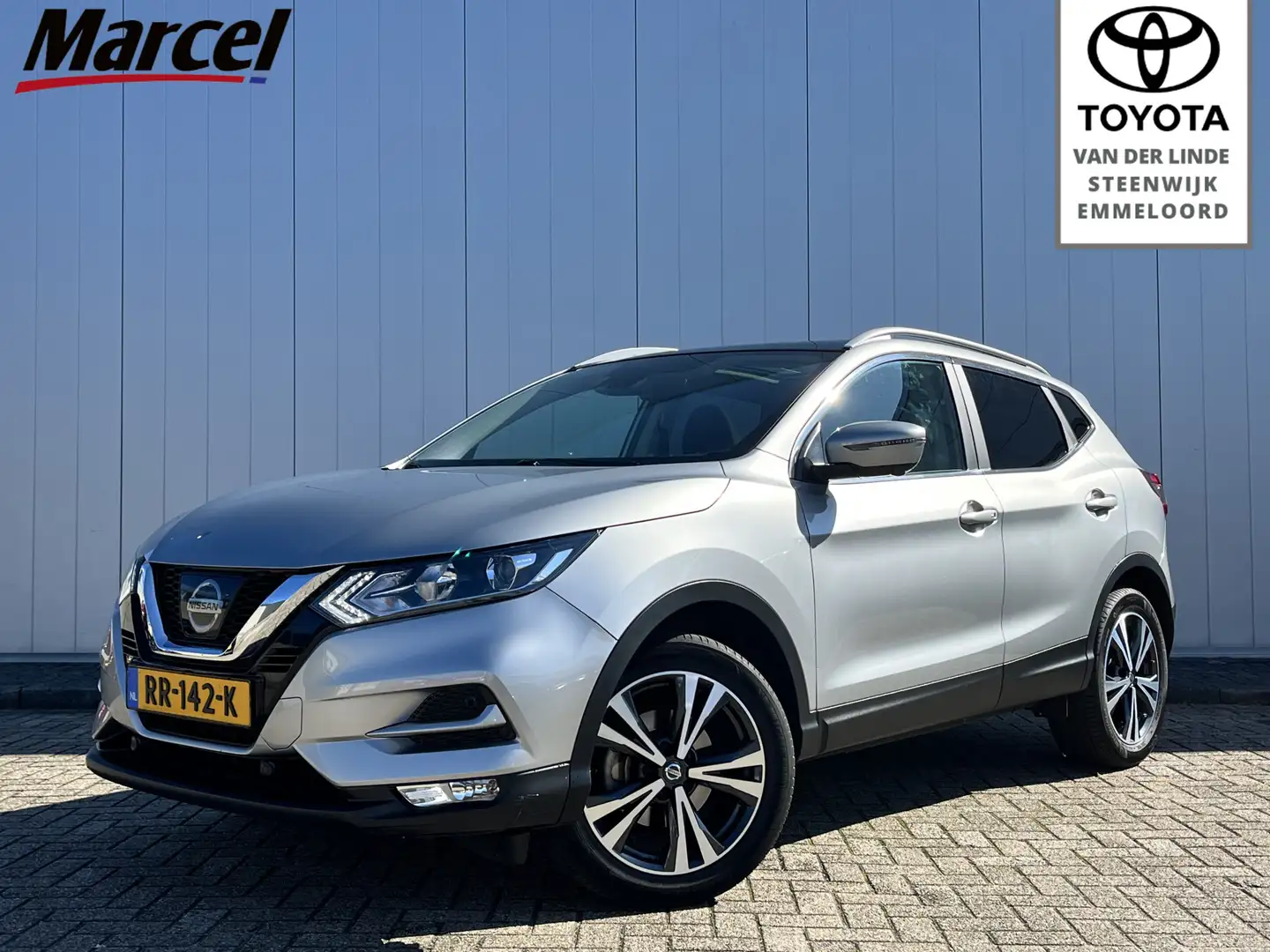 Nissan Qashqai 1.2 N-Connecta 360 Camera PDC Pano dak Trekhaak De Grijs - 1