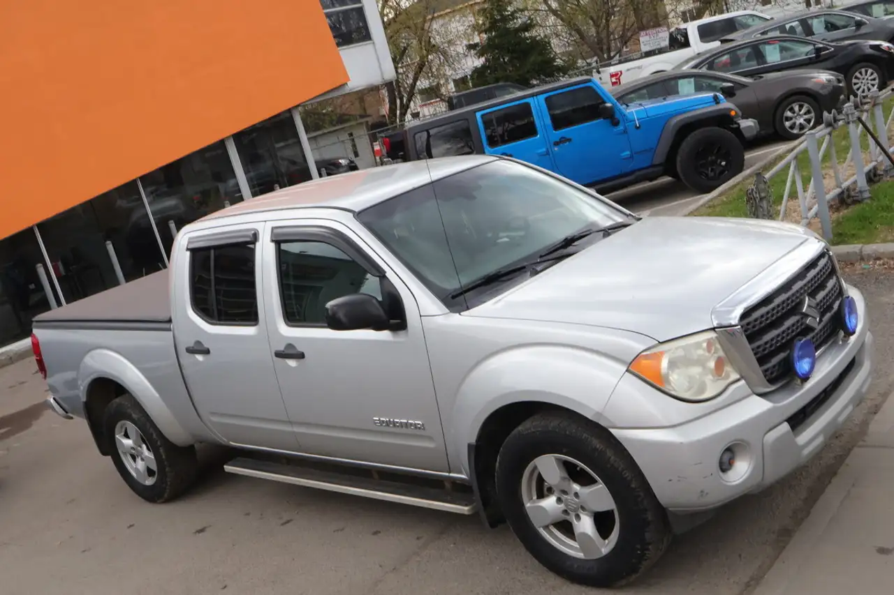 Suzuki Equator снимка Suzuki Equator