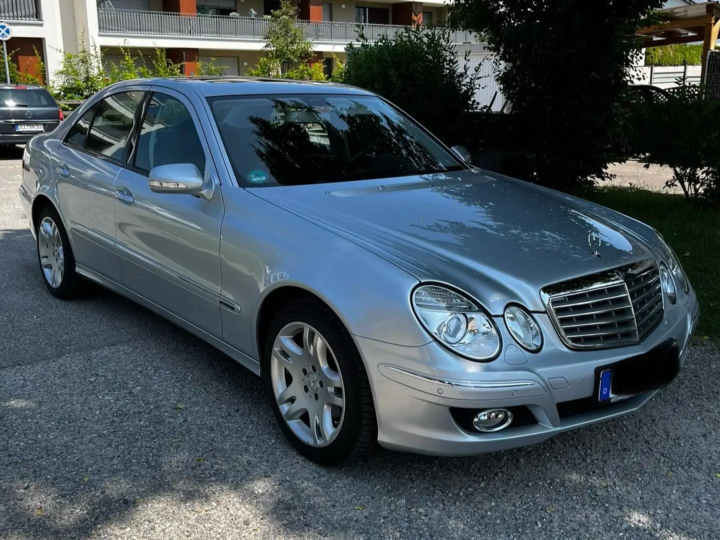Mercedes-Benz E 350 E-Klasse 4Matic Automatik Elegance Argent - 2