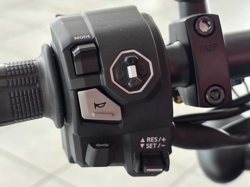 Honda CMX 100 Rebel — photo 10