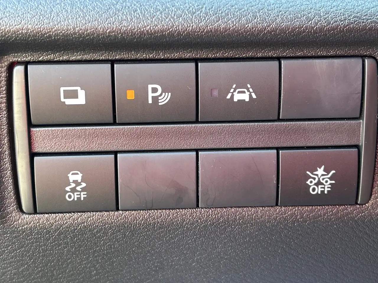 Nissan Versa снимка Nissan Versa