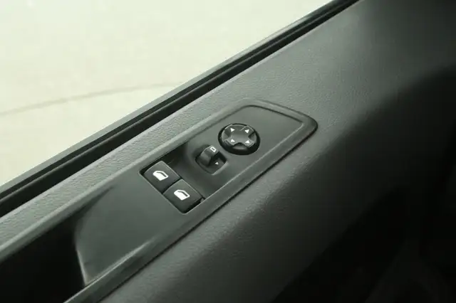 Peugeot Expert view 19
