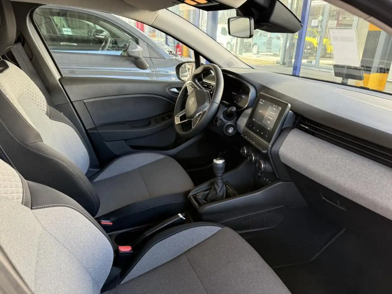 Renault Clio X 17