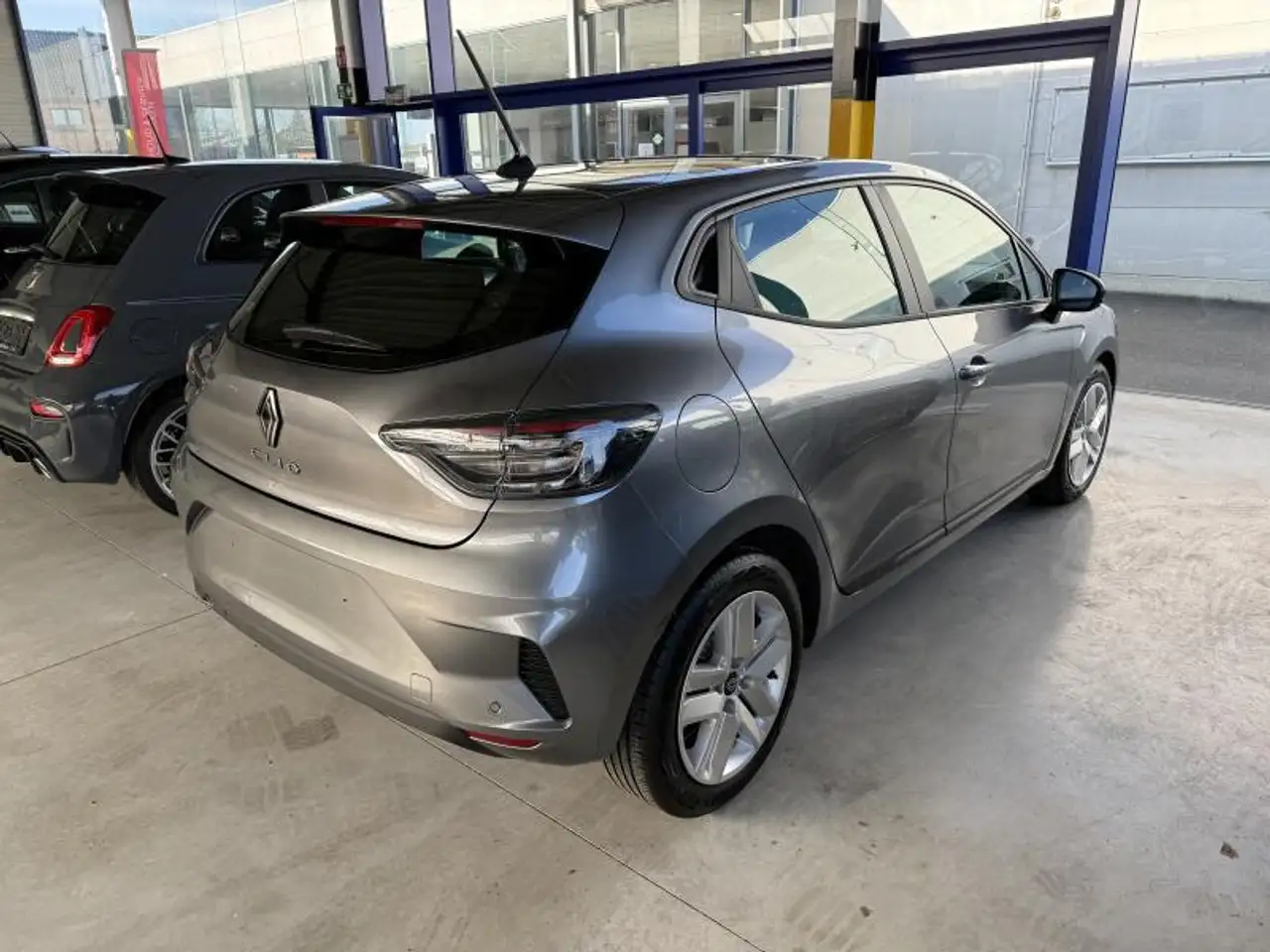 Renault Clio X 18