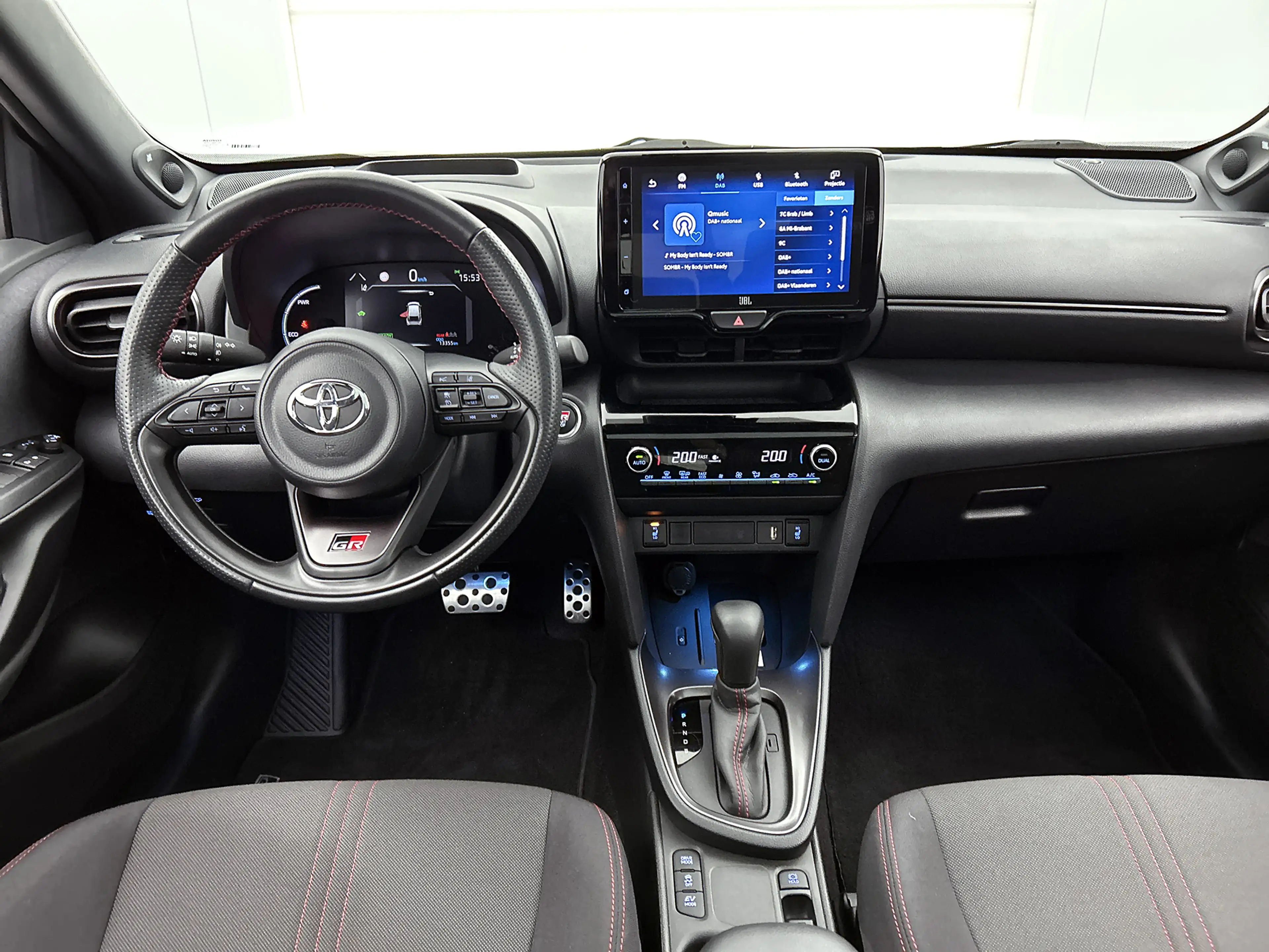 Toyota Yaris Cross 1.5 Hybrid GR Sport | Head-up display | JBL audio — photo 5