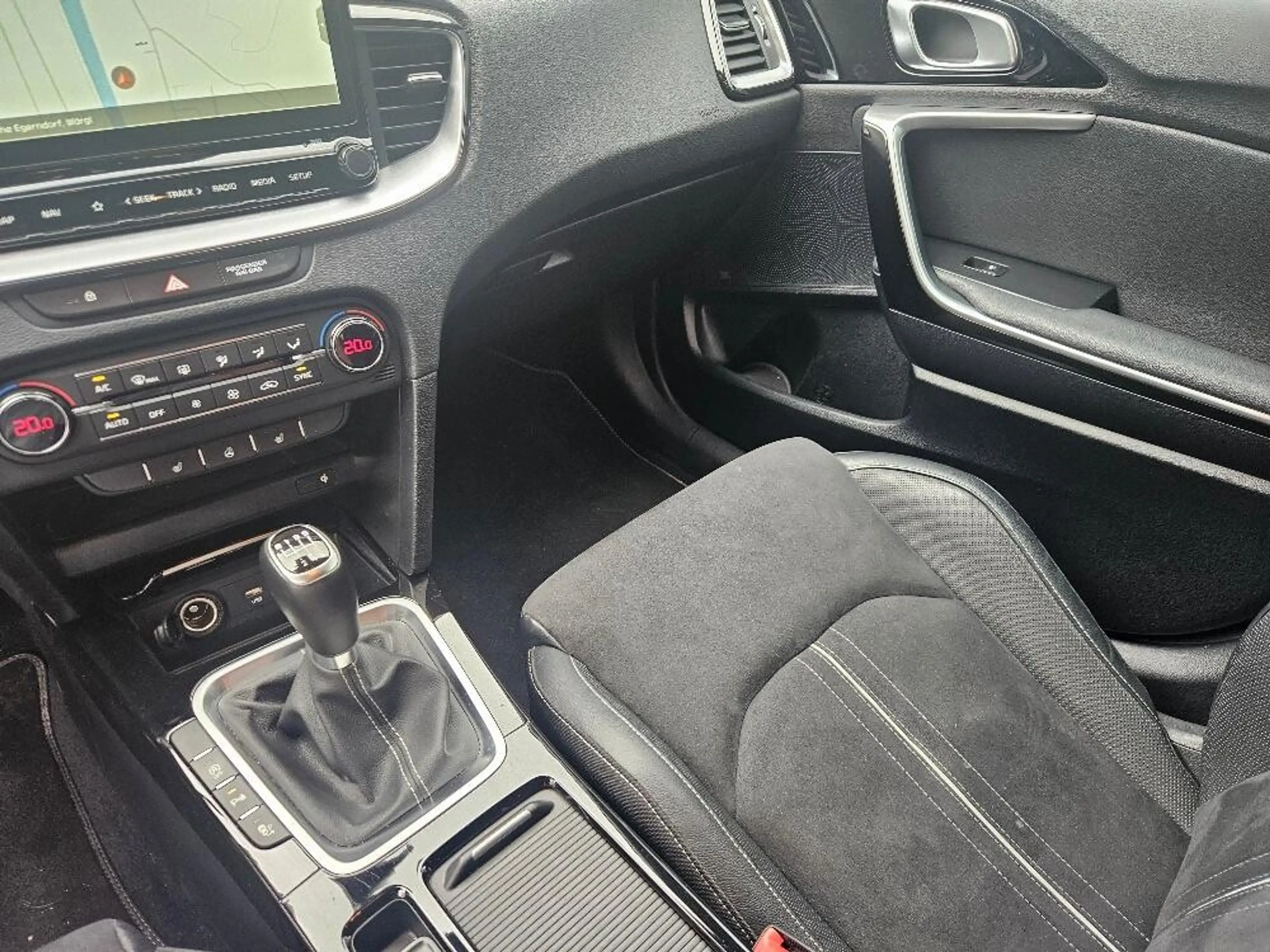 Kia ProCeed / pro_cee'd pro ceed 1,4 TGDI GPF GT-Line — photo 6