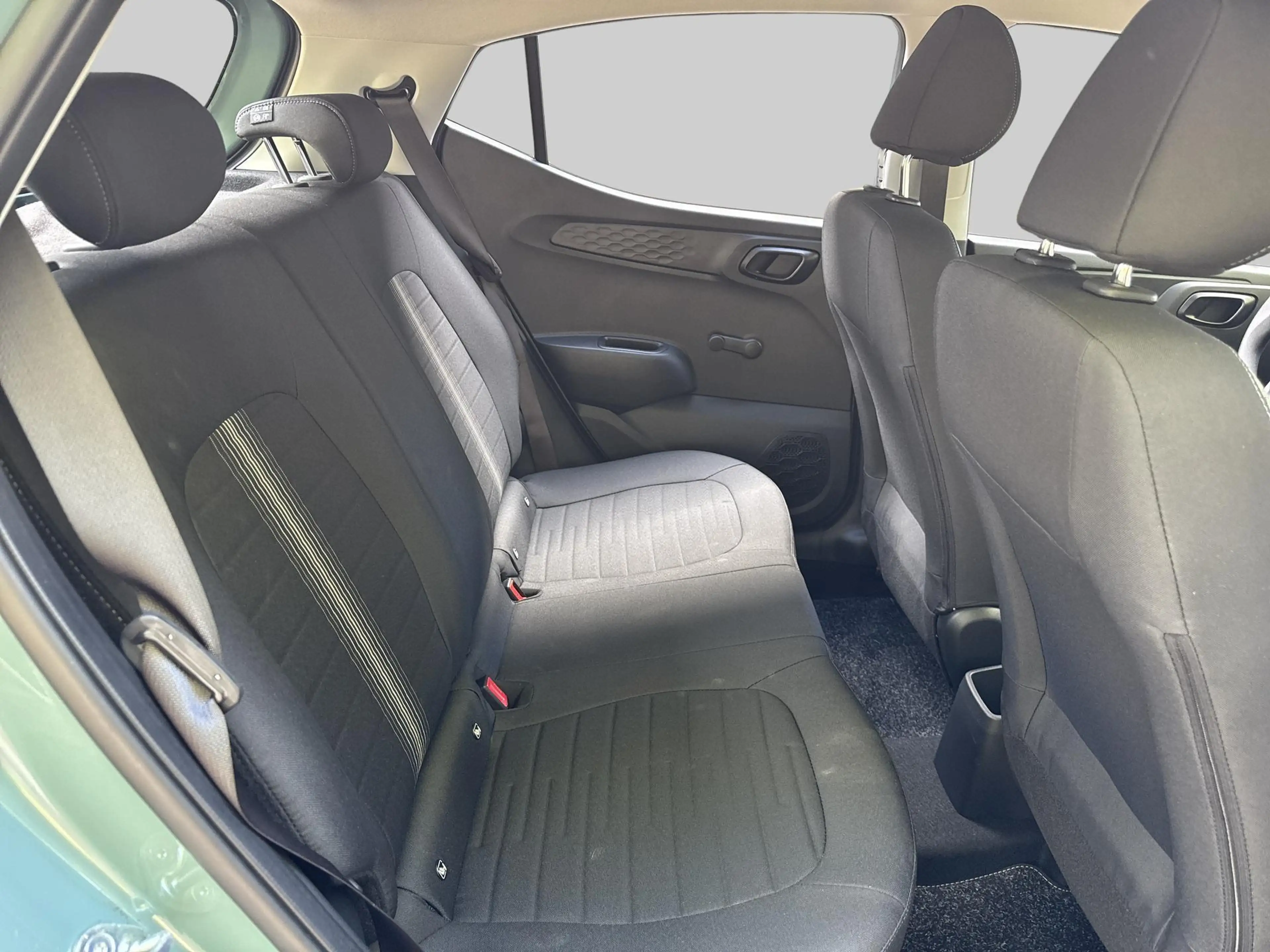 Hyundai i10 1.0 Comfort VAN: €21.690 NU VOOR: €19.190 — photo 10