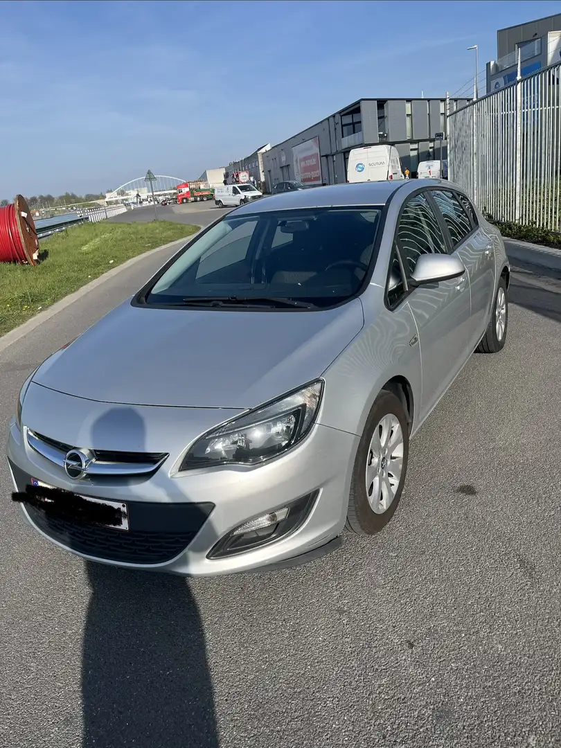 Opel Astra 1.4 Edition - 2