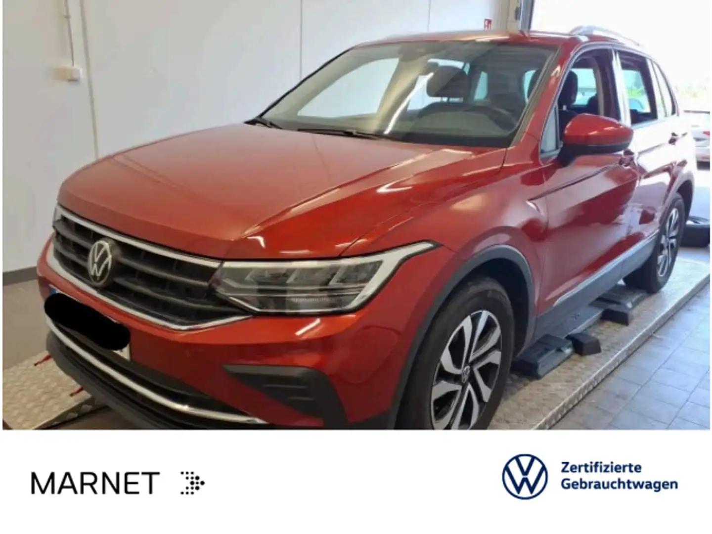 Volkswagen Tiguan 1.5 TSI Active Navi*AHK*Kamera*LED*SHZ*AC Rot - 1