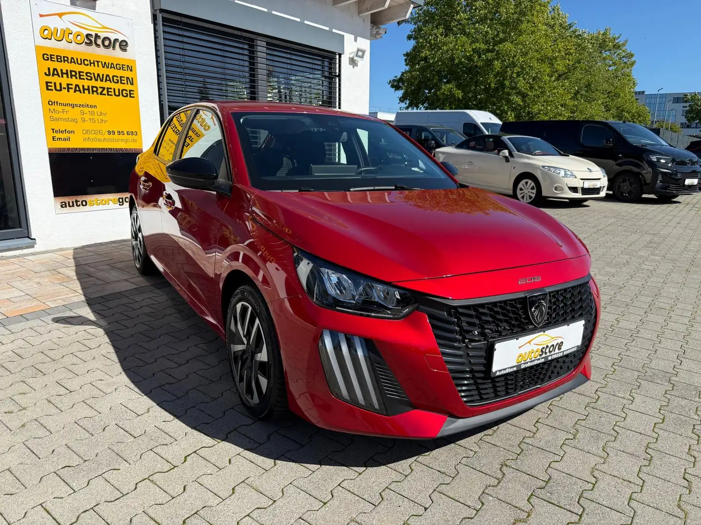 Peugeot 208 1.2 PureTech 75 Active 55 kW (75 PS), Schalt. 5... Rouge - 2