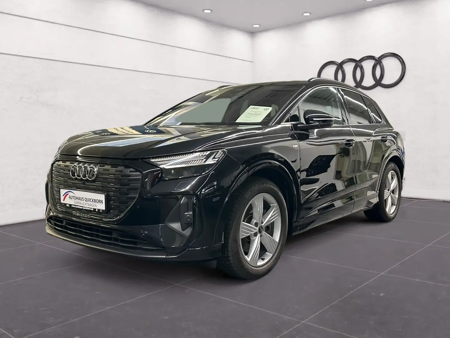 Audi Q4 e-tron 50 quattro S-line AHK PANO MATRIX MEMORY HUD SONO Zwart - 2